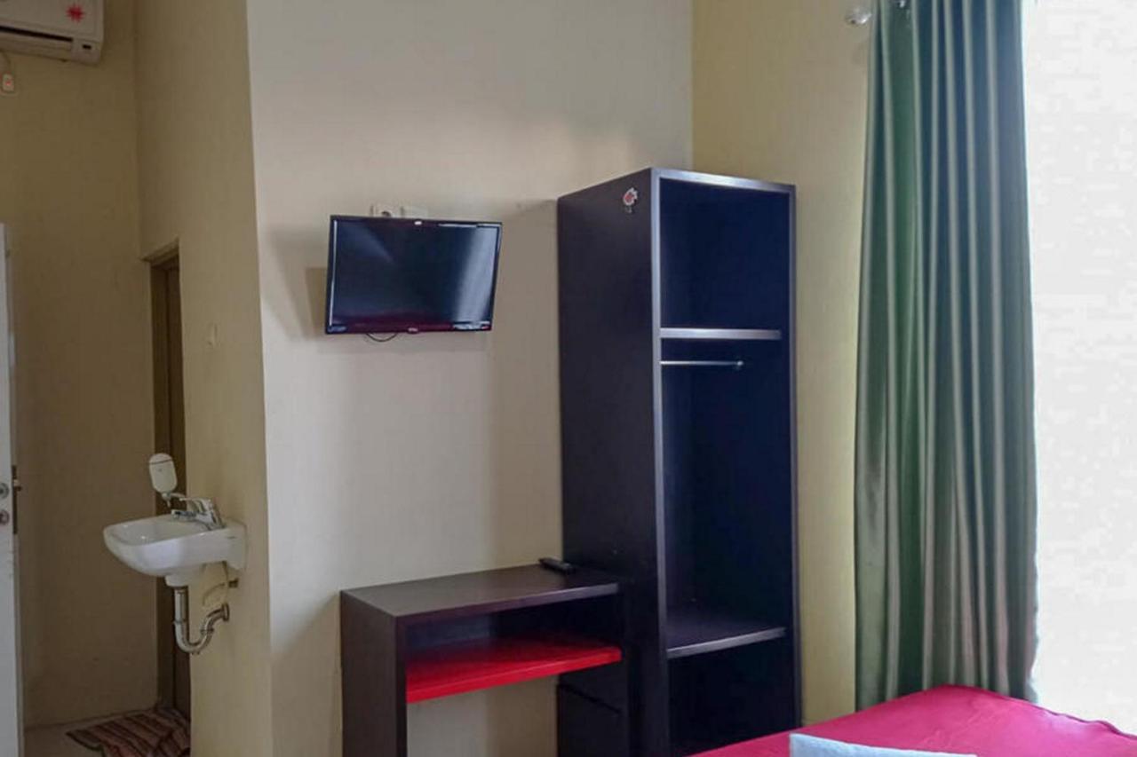Rama Shinta Homestay Near Gembira Loka Zoo Redpartner Джок'якарта Екстер'єр фото